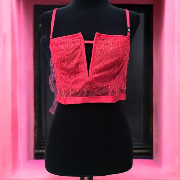 NWOT Victoria's Secret Very Sexy Red Lace Bralette / Balconette/ Bustier - Picture 1 of 5